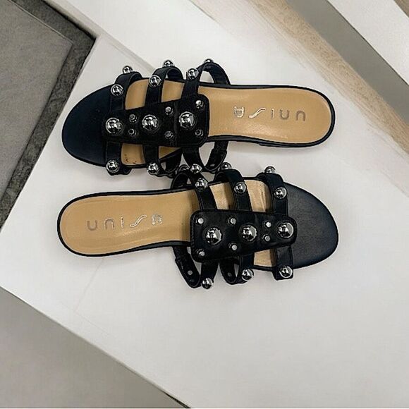 Unisa Shoes l Silver Studded Accents l Flats, Sandals l 8 M l EUC - Picture 4 of 9